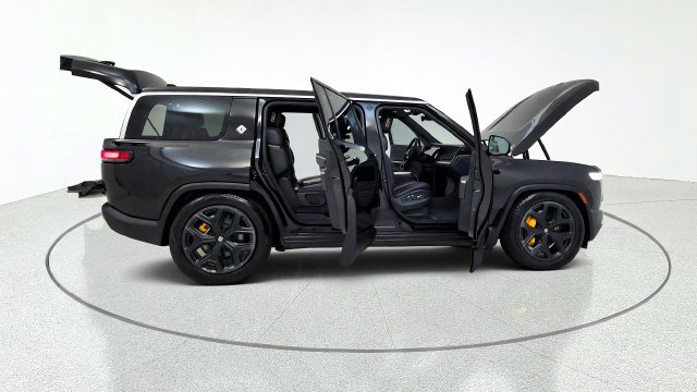 Used 2024 Rivian R1S Adventure Quad AWD/4WD image 19