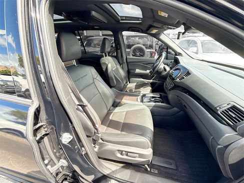 Used 2022 Honda Pilot Black Edition image 33