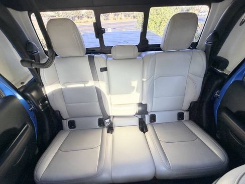 Used 2021 Jeep Gladiator Mojave AWD/4WD image 18