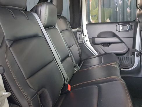 Used 2023 Jeep Wrangler Unlimited Rubicon 392 image 7