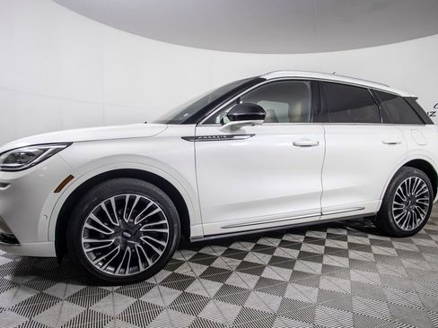 Used 2020 Lincoln Corsair Reserve w/ Equipment Group 202A AWD/4WD image 9