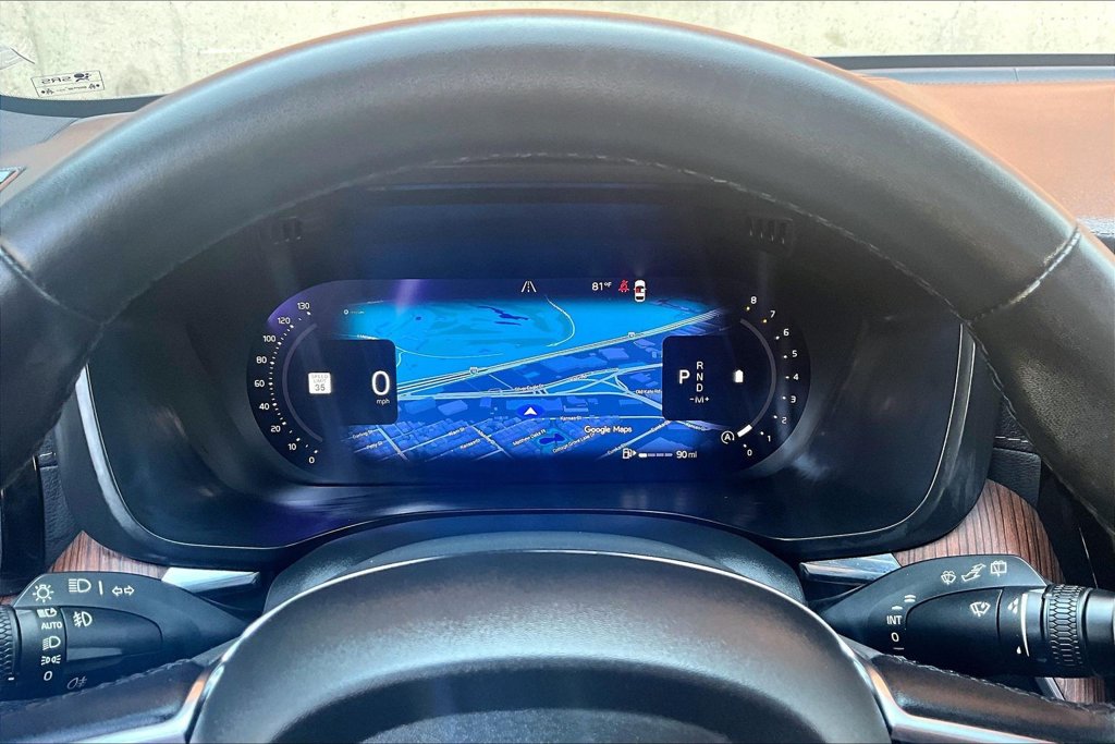 Used 2024 Volvo XC60 B5 Ultimate AWD/4WD image 30
