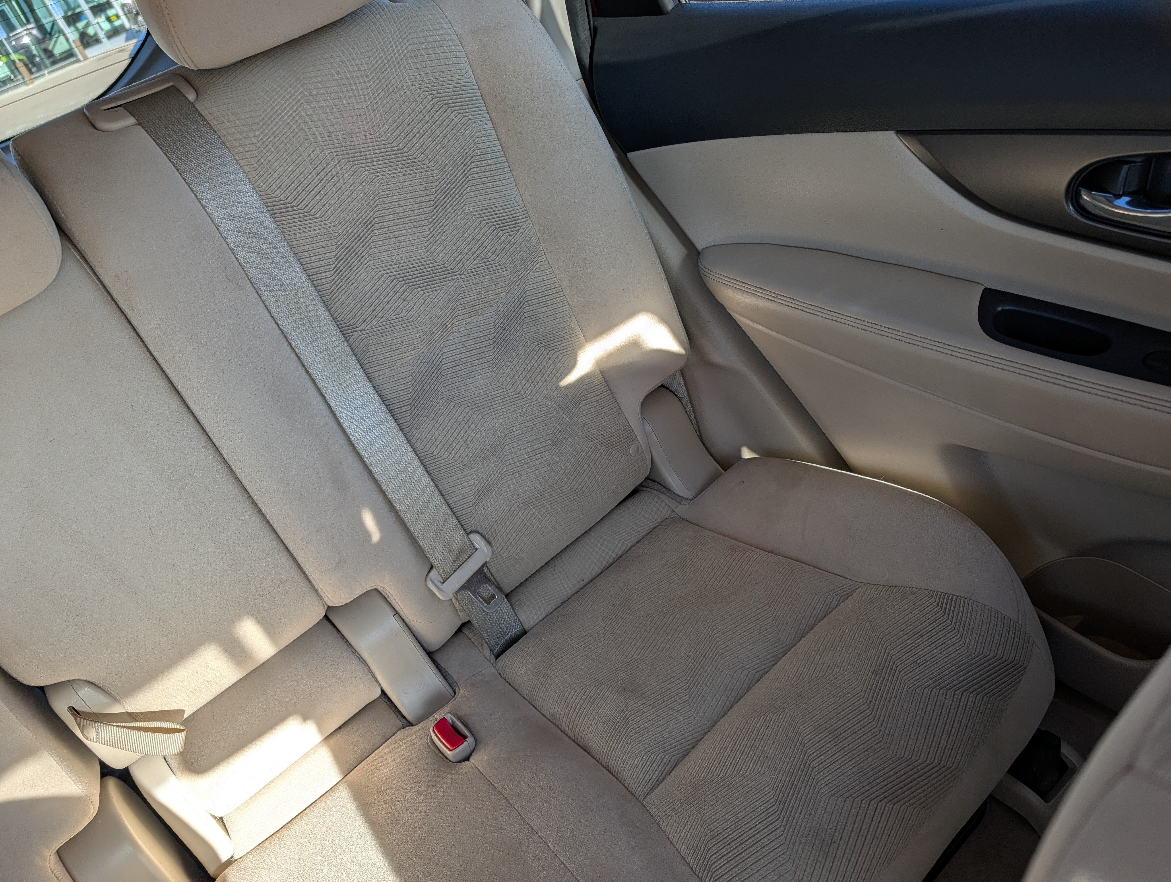 Used 2014 Nissan Rogue SV AWD/4WD image 14