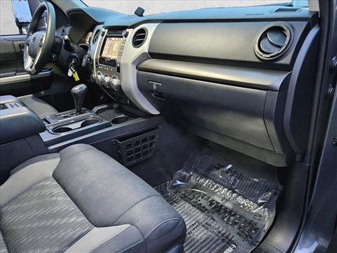 Used 2019 Toyota Tundra SR5 w/ SR5 Upgrade Package AWD/4WD image 21