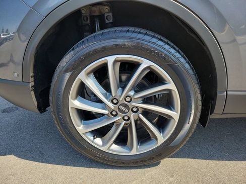 Used 2023 Lincoln Corsair AWD w/ Equipment Group 102A image 5