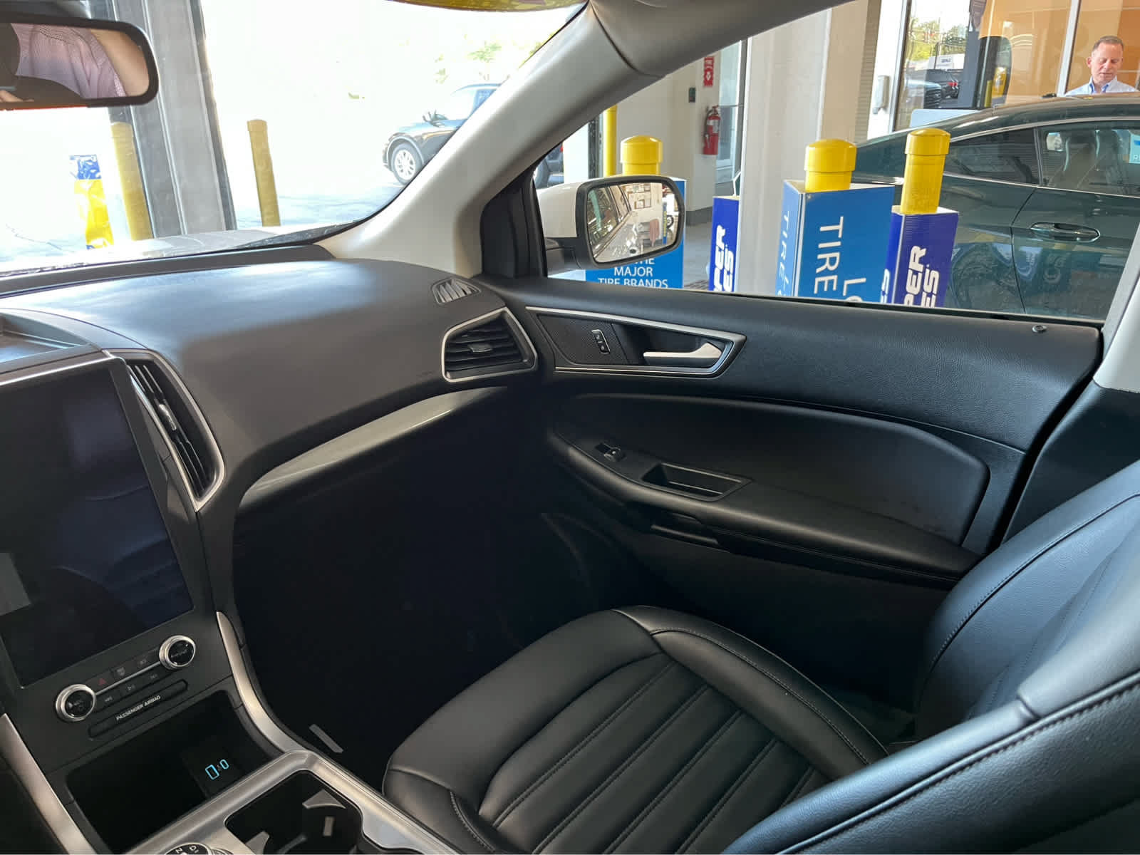 Certified 2024 Ford Edge SEL w/ Convenience Package AWD/4WD image 12