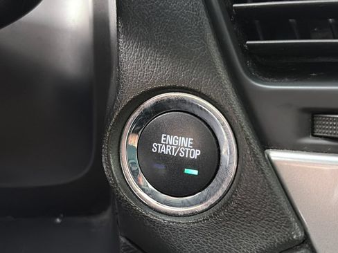 Used 2019 Chevrolet Tahoe Premier AWD/4WD image 23