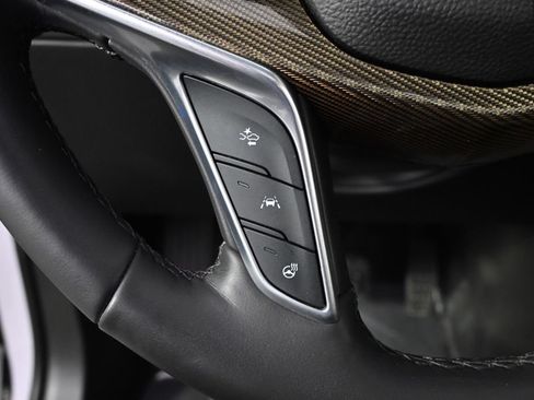 Used 2017 Cadillac XT5 Platinum w/ Driver Assist Package AWD/4WD image 35