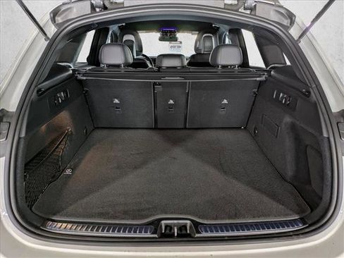 Certified 2025 Mercedes-Benz GLC 300 image 10