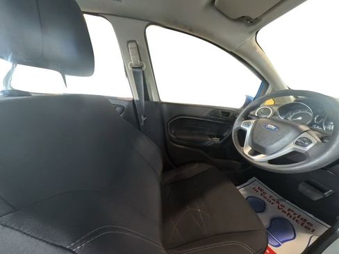 Used 2019 Ford Fiesta SE image 25