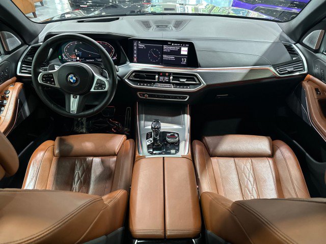 Used 2019 BMW X5 xDrive50i w/ M Sport Package AWD/4WD image 54
