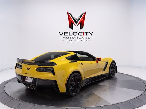 Used 2018 Chevrolet Corvette Z06 RWD image 16