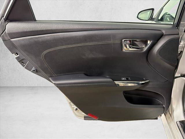 Used 2014 Toyota Avalon Limited w/ Technology Package FWD image 23