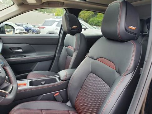 New 2026 Nissan Kicks SR w/ SR Premium Package image 21