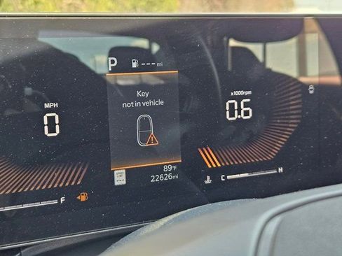 Used 2025 Kia K4 LXS image 16