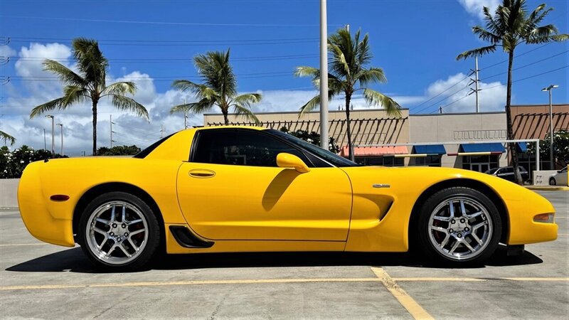Used 2003 Chevrolet Corvette Z06 w/ Memory Package, 3 Drivers RWD image 5