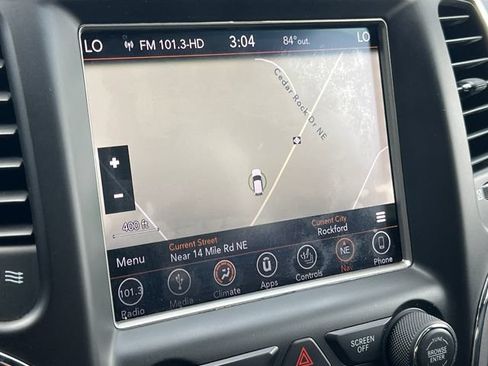 Used 2018 Jeep Grand Cherokee Altitude AWD/4WD image 22