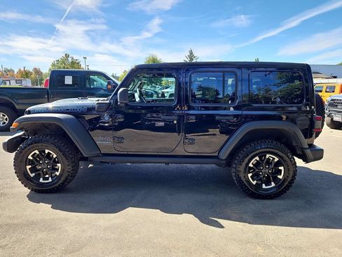 Used 2024 Jeep Wrangler Unlimited Rubicon 4xe w/ Technology Group AWD/4WD image 4