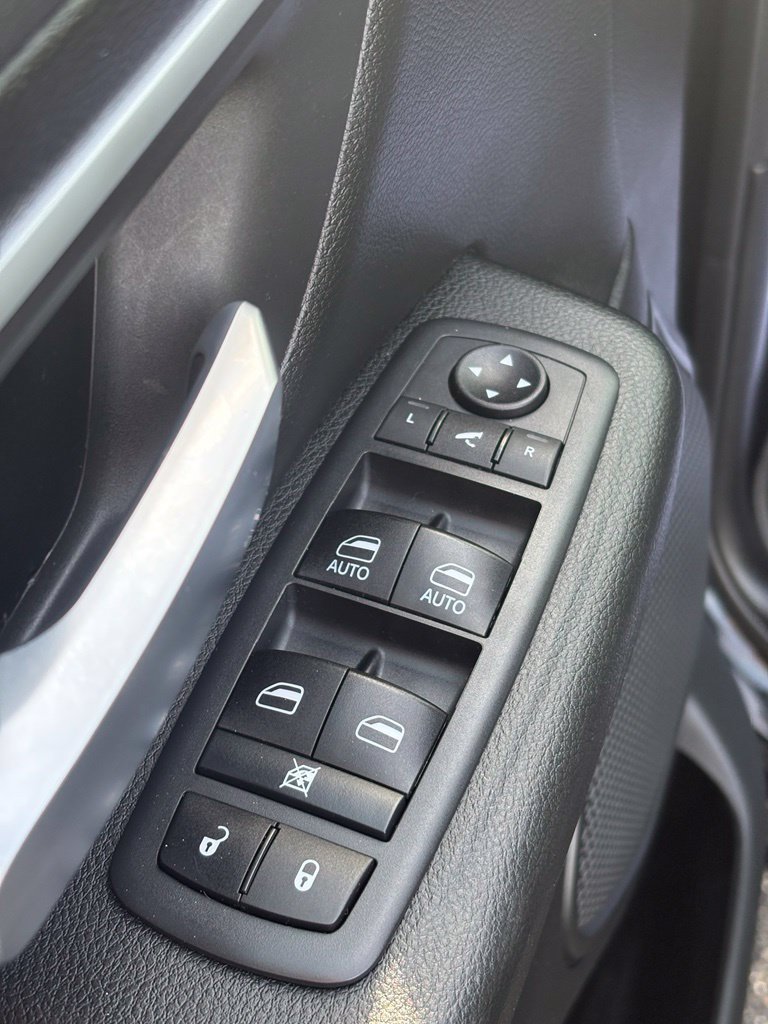 Used 2020 RAM 1500 Big Horn AWD/4WD image 10