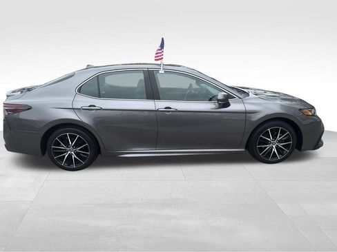 Used 2023 Toyota Camry SE image 25