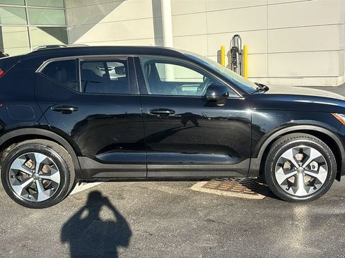 Used 2023 Volvo XC40 B5 Plus w/ Driver Assist Package AWD/4WD image 28