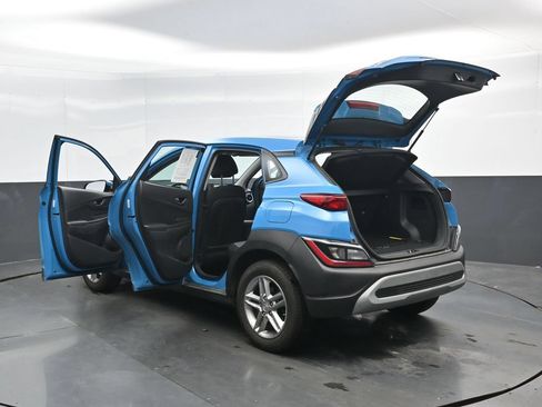Used 2023 Hyundai Kona SE FWD image 48