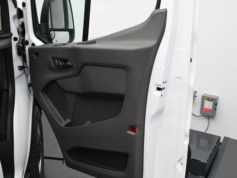 New 2026 Ford Transit 250 148 Medium Roof image 33
