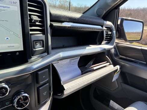 New 2026 Ford F150 Lariat w/ Equipment Group 501A Mid AWD/4WD image 36