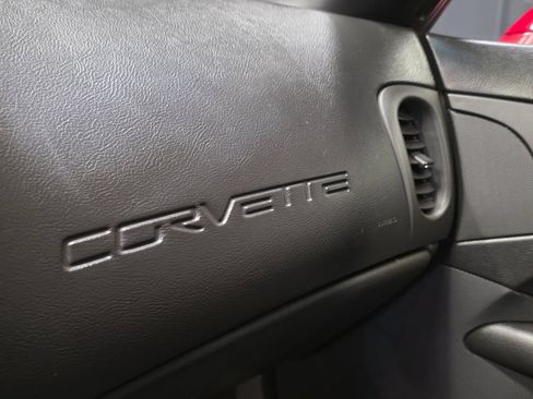 Used 2009 Chevrolet Corvette Coupe w/ Roof Package RWD image 23