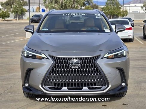 Certified 2025 Lexus NX 250 FWD image 9