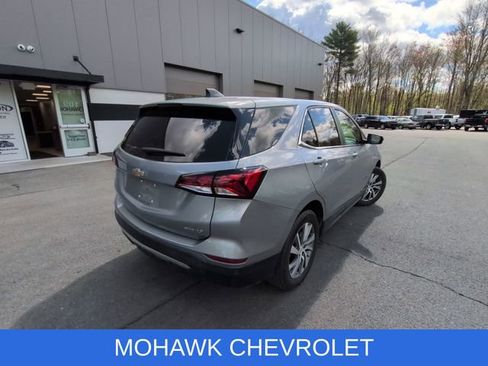 Used 2024 Chevrolet Equinox LT AWD/4WD image 4