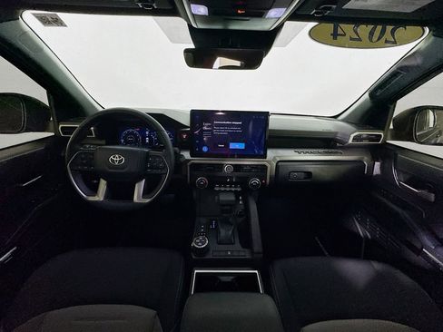 Used 2024 Toyota Tacoma TRD Off-Road image 36