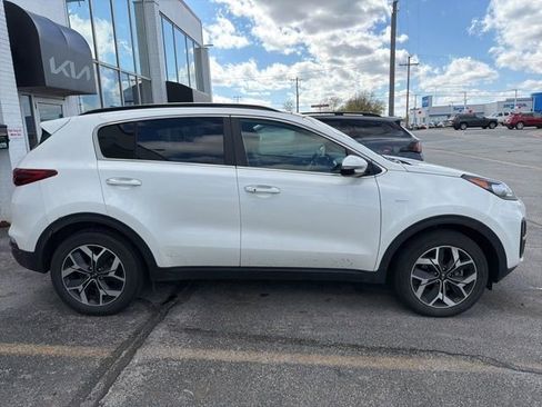 Used 2022 Kia Sportage EX image 5