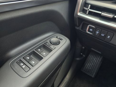 Certified 2025 Hyundai Santa Fe SE w/ Tow & Go Package image 23