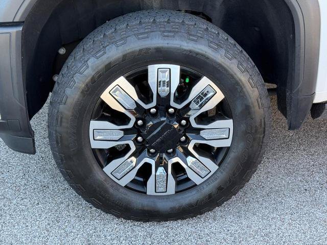 Used 2025 GMC Sierra 2500 Denali w/ Denali Reserve Package AWD/4WD image 5