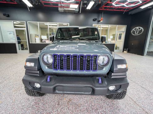Used 2024 Jeep Wrangler Sport AWD/4WD image 6