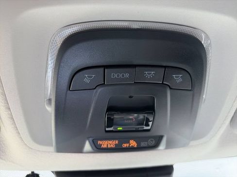 Used 2025 Toyota Corolla LE FWD image 21