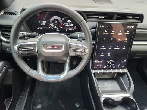 Used 2026 GMC Terrain Elevation w/ Black Edition FWD image 26