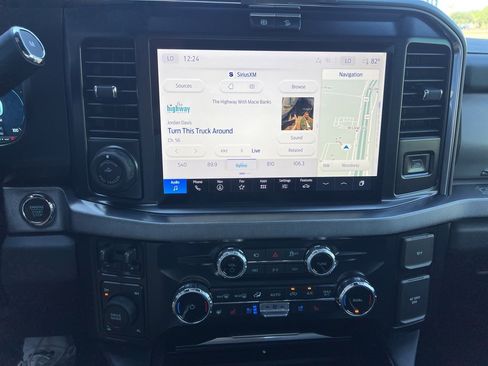 New 2026 Ford F250 Platinum image 19