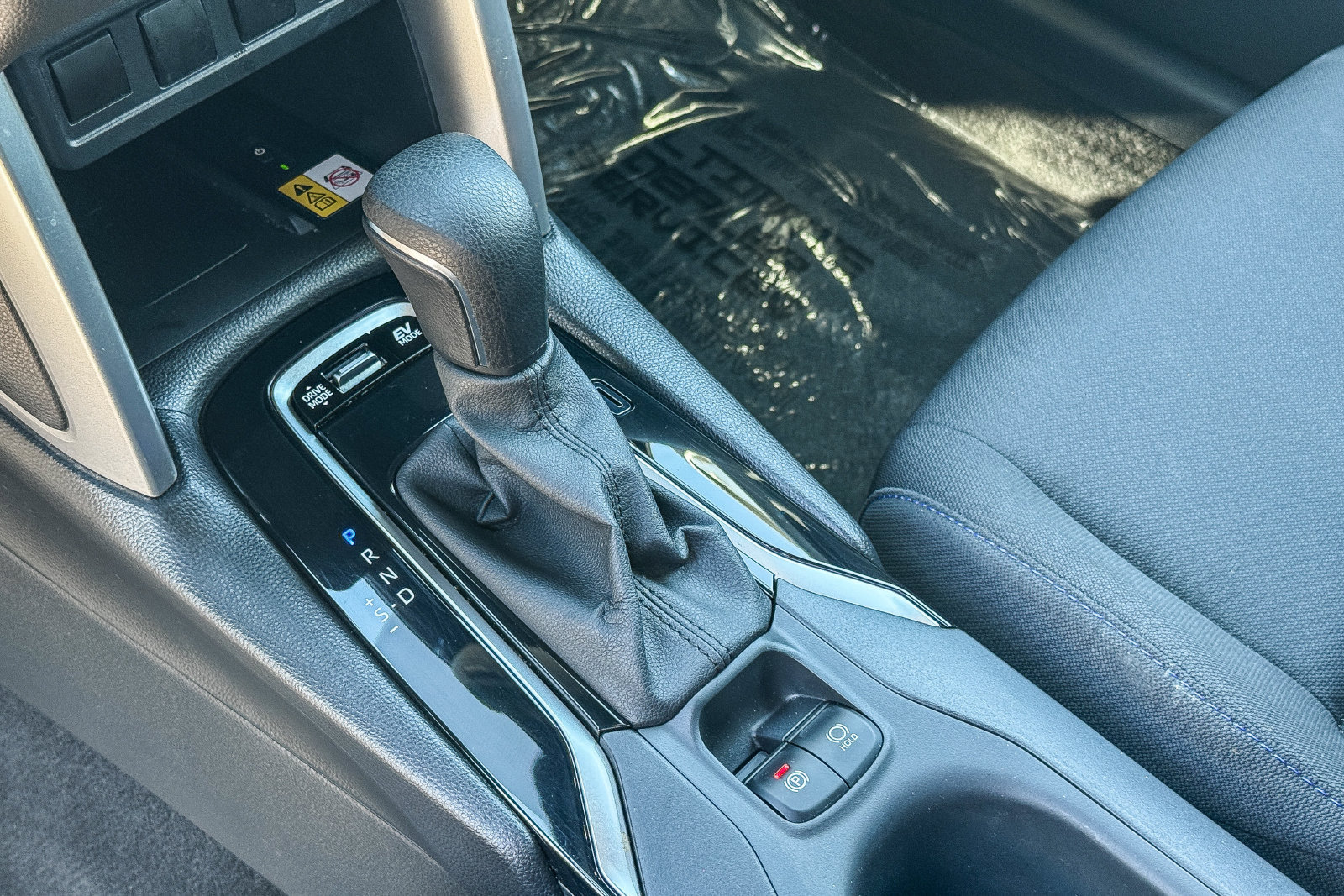 Certified 2023 Toyota Corolla Cross AWD Hybrid image 19