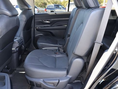 Certified 2024 Toyota Grand Highlander Limited image 15