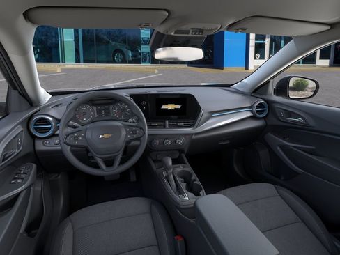 Used 2026 Chevrolet Trax LS FWD image 15