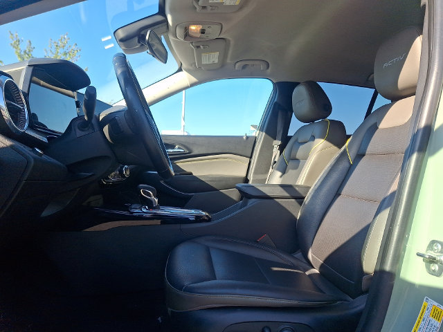 Used 2024 Chevrolet Trax ACTIV w/ Driver Confidence Package FWD image 12