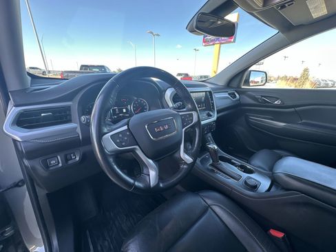 Used 2019 GMC Acadia SLT image 10