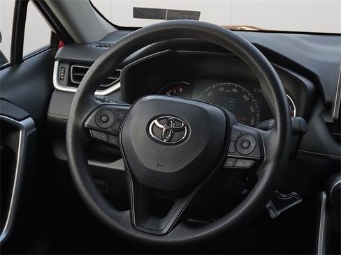 Certified 2025 Toyota RAV4 LE image 18