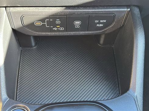 Used 2025 Kia K4 LXS image 26