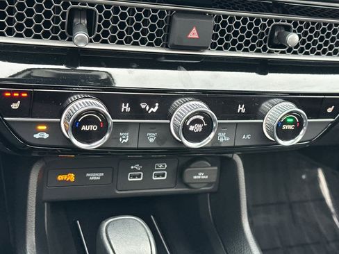 Used 2024 Honda Civic Touring image 20