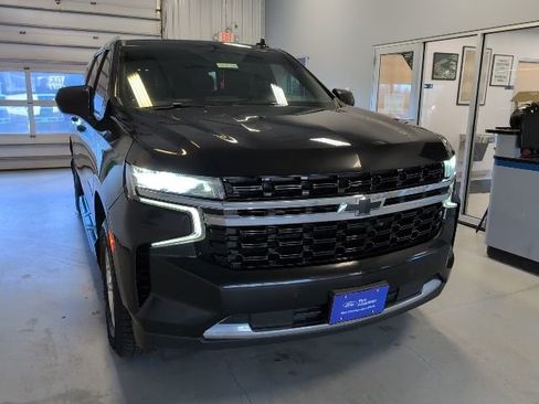 Used 2022 Chevrolet Suburban LS w/ Driver Alert Package AWD/4WD image 34