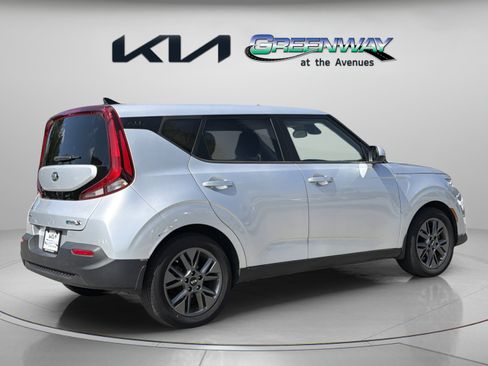 Used 2021 Kia Soul S FWD image 6