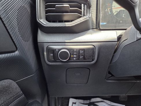 Used 2024 Ford Mustang Convertible RWD image 35